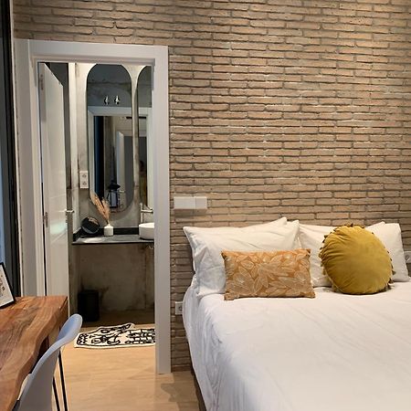 La Reina Beach Rooms バレンシア エクステリア 写真