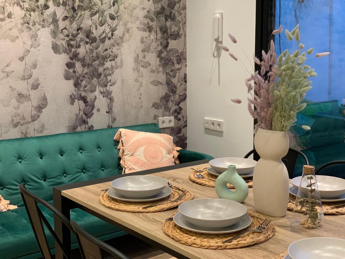 La Reina Beach Rooms バレンシア エクステリア 写真