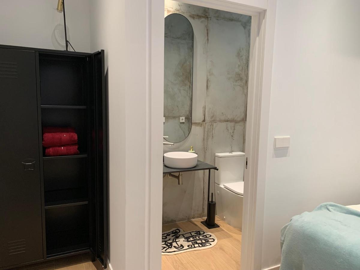 La Reina Beach Rooms バレンシア エクステリア 写真