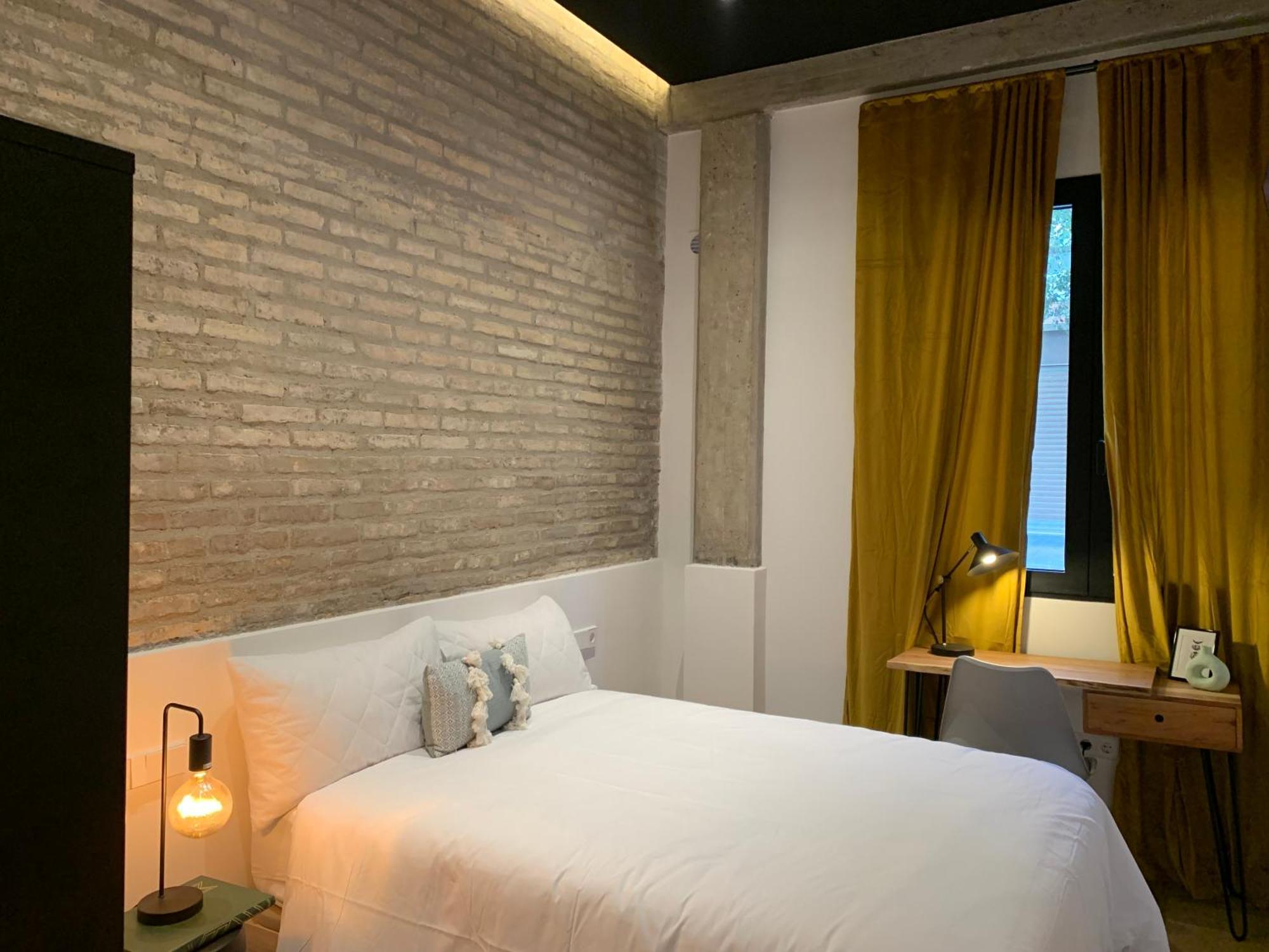 La Reina Beach Rooms バレンシア エクステリア 写真