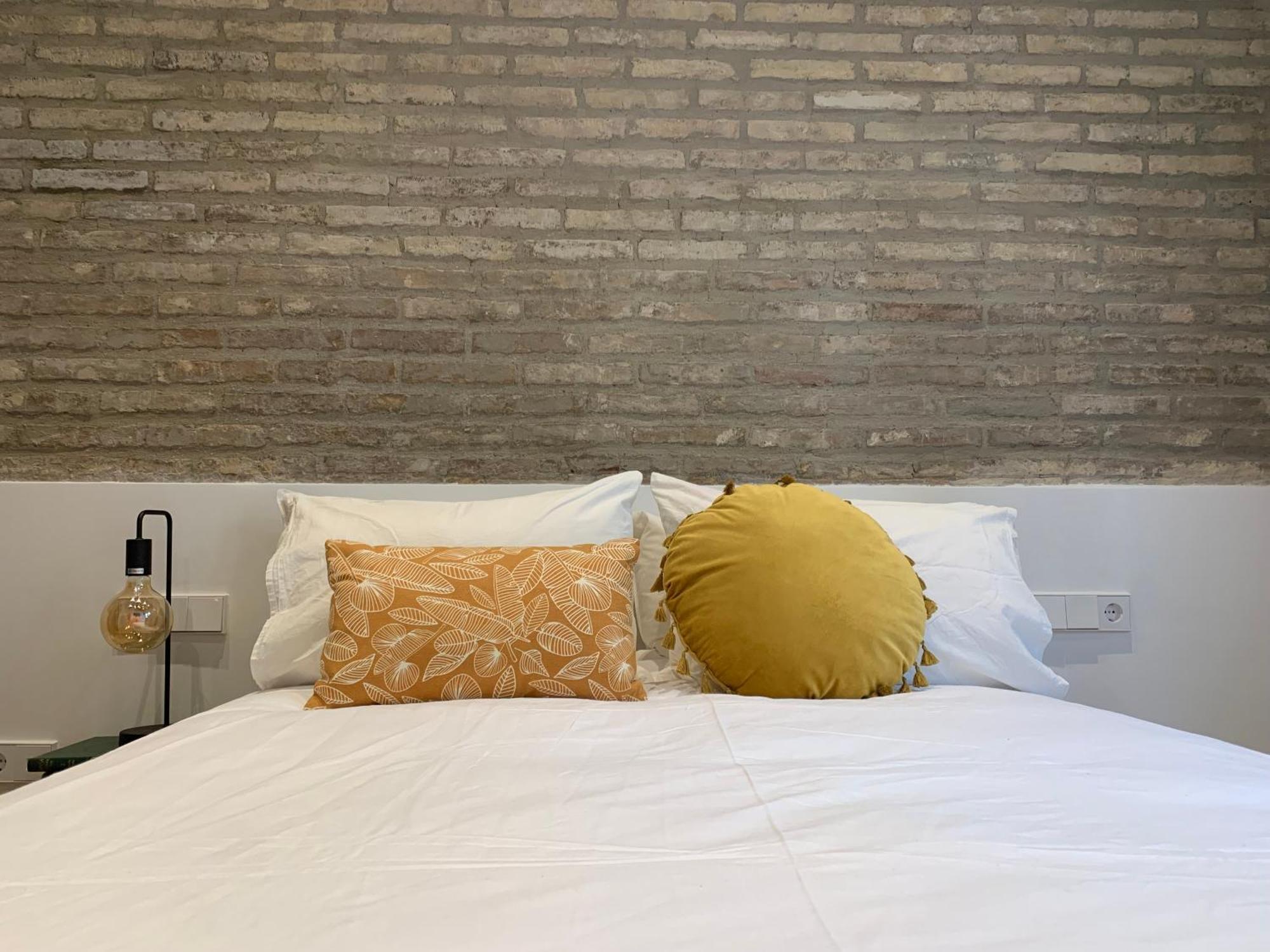 La Reina Beach Rooms バレンシア エクステリア 写真