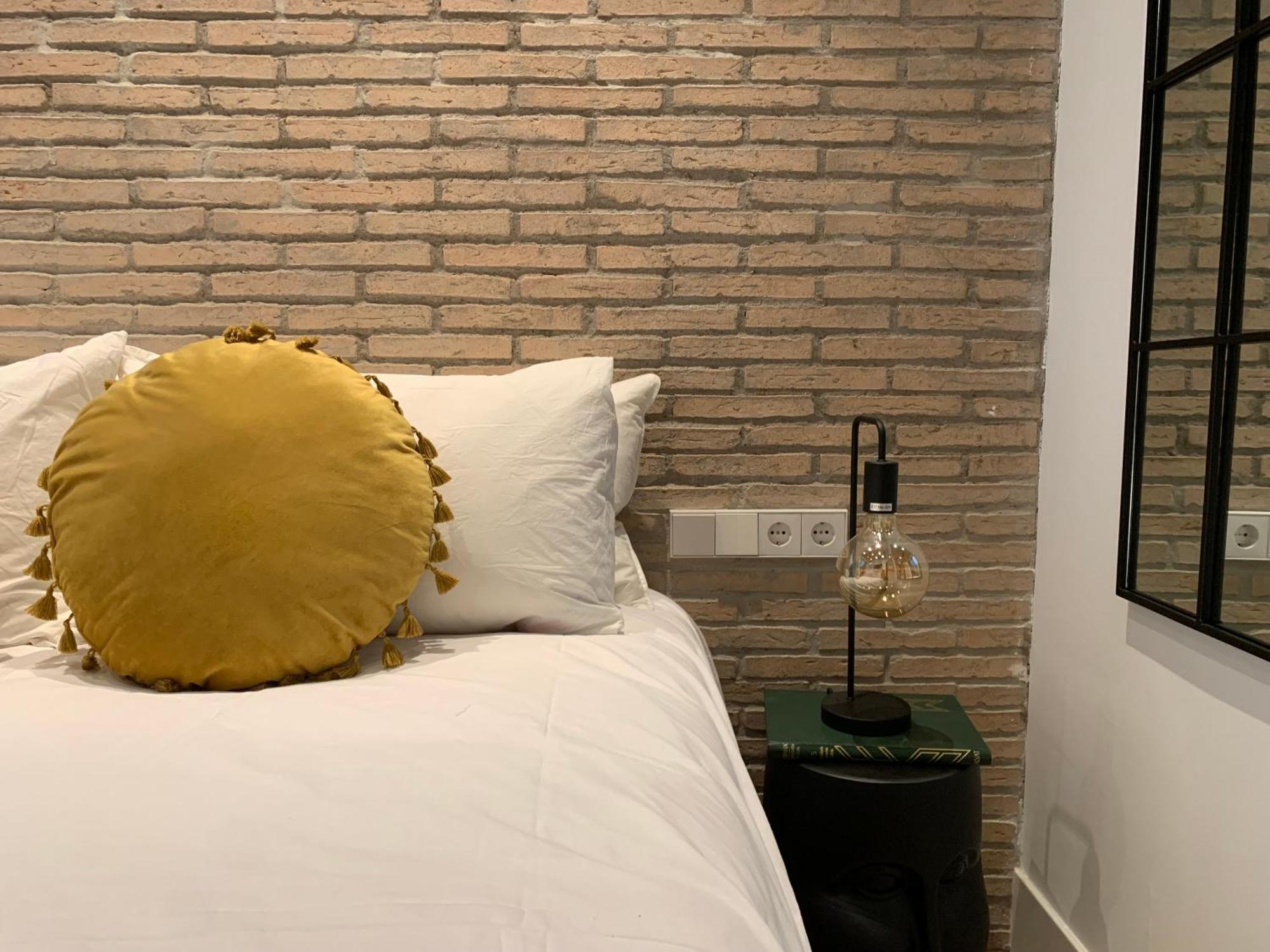 La Reina Beach Rooms バレンシア エクステリア 写真
