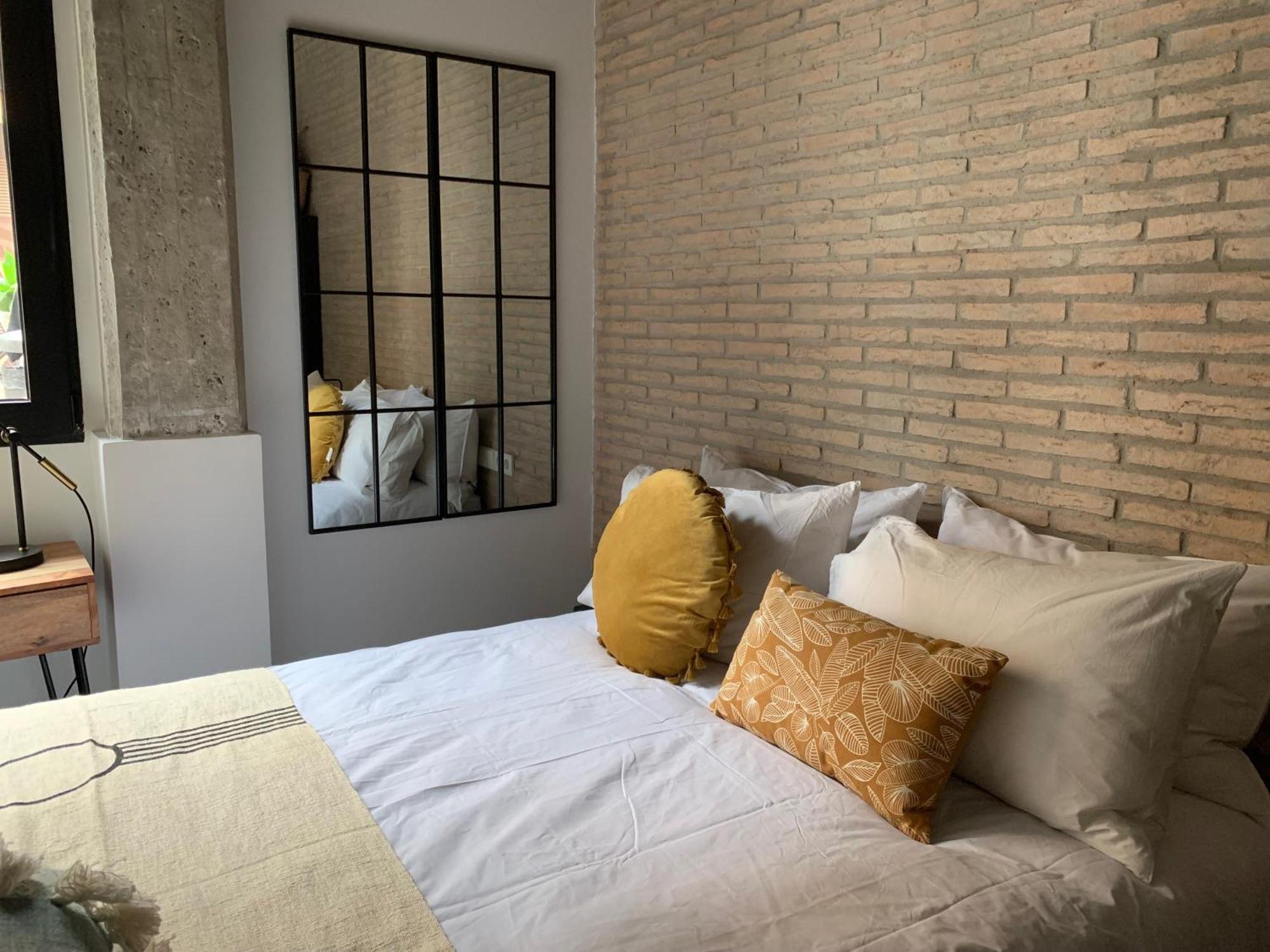 La Reina Beach Rooms バレンシア エクステリア 写真